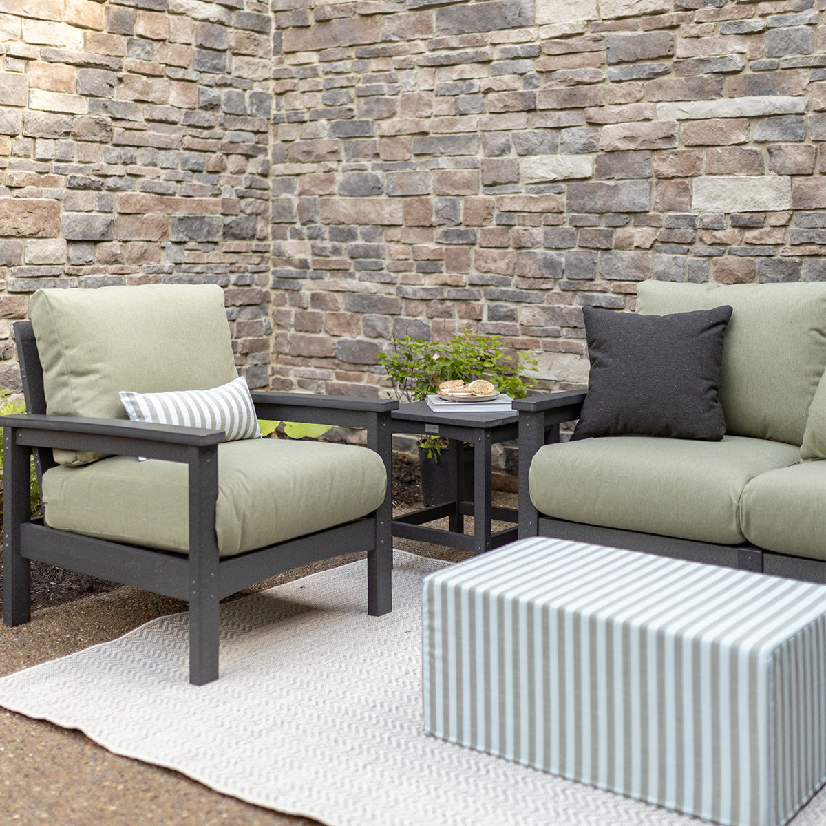 Camden Club Chair (Mayhew Cushions)