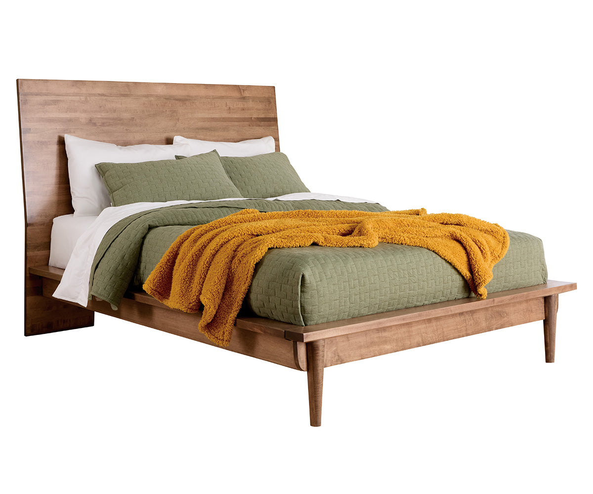 SFC Amish Baymont Bed