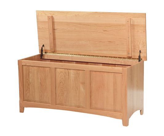 SFC Amish Salem Blanket Chest